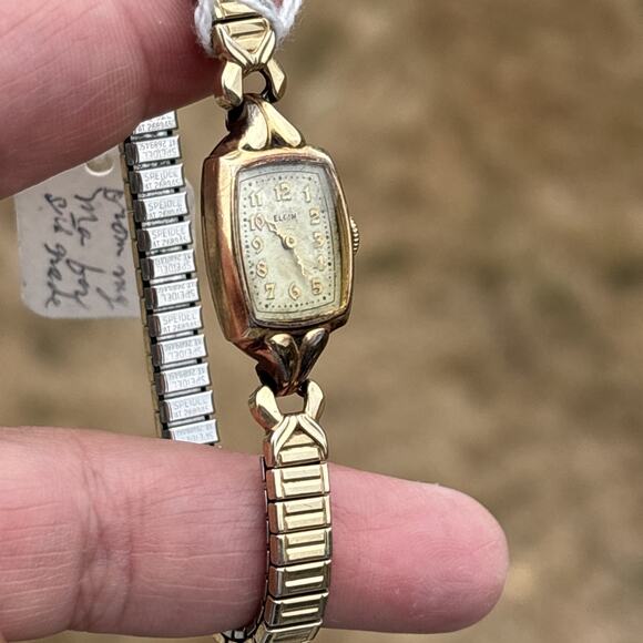 Vintage Ladies Dainty Tiny Elgin Watch 17J 10K GF Bezel Cocktail Small Face main image 8